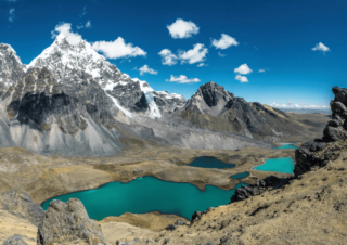 Descubre las 7 Lagunas de Ausangate: Guía Completa 2025