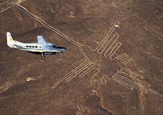 Tour Paracas, Huacachina y Líneas de Nasca 2 Días 1 Noche