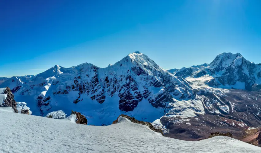 La Cordillera Vilcanota.
