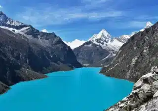Laguna Parón: 5 Razones para Descubrir la Espectacular Joya Turquesa del Perú